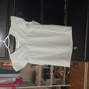 Green stripped blouse with v neck cut